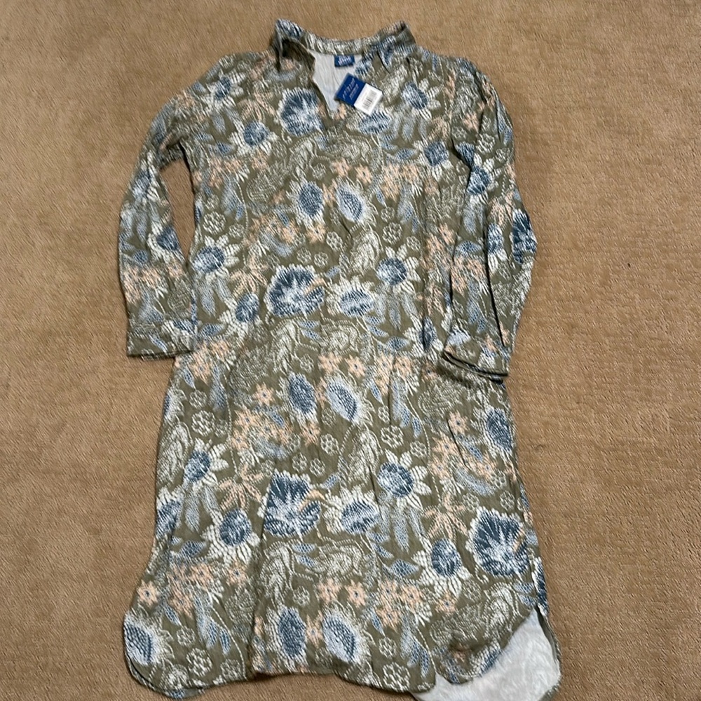 Rip skirt travel dress